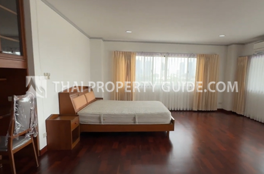 Apartment in Phaholyothin 